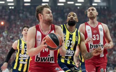 Dans une OAKA rouge, l’Olympiakos fait tomber le champion Fenerbahçe et s’ouvre les portes de la finale